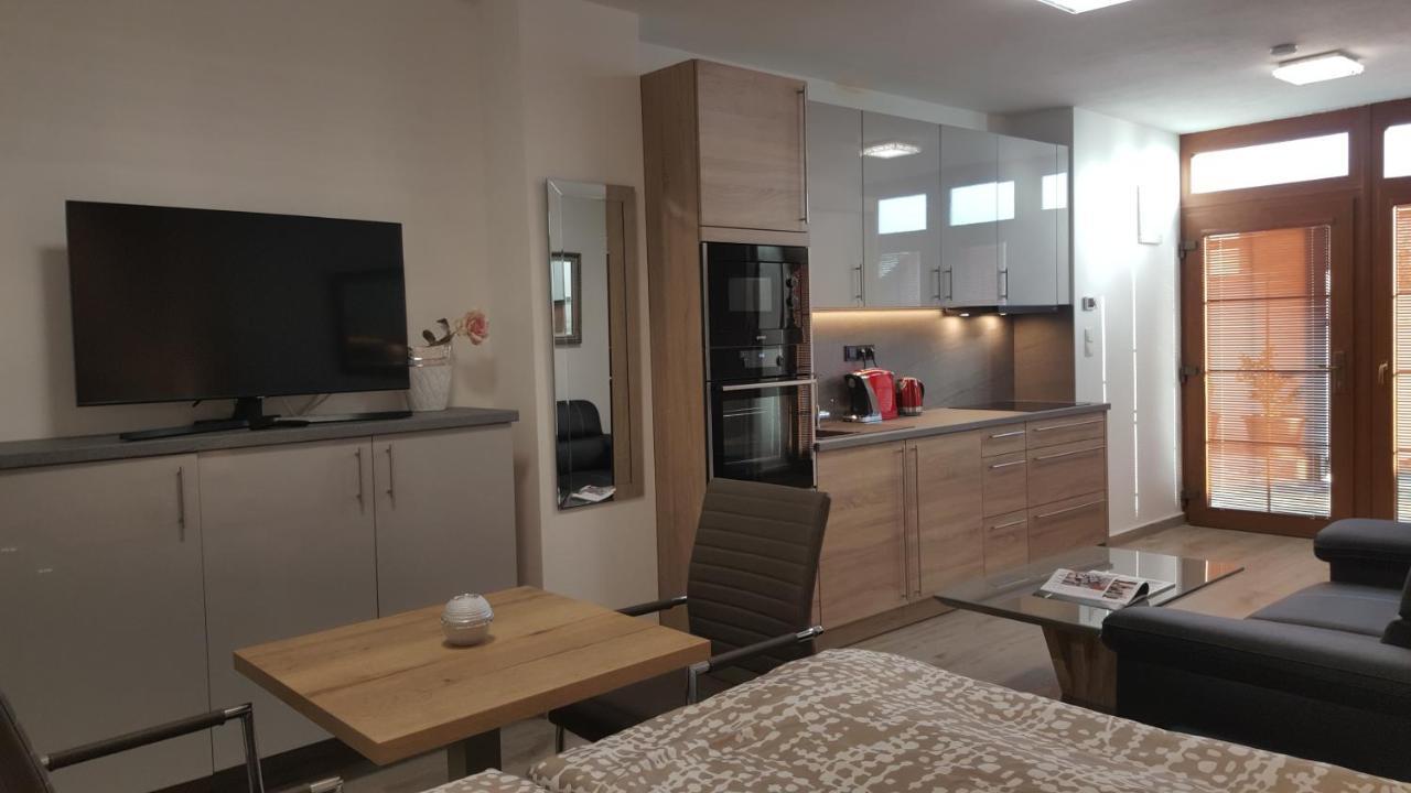 Village Romantic Apartments Near Cesky Krumlov (Adults Only) Strizov Kültér fotó